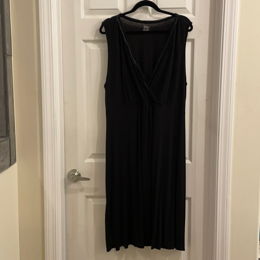 Motherhood Maternity Nursing night gown plus